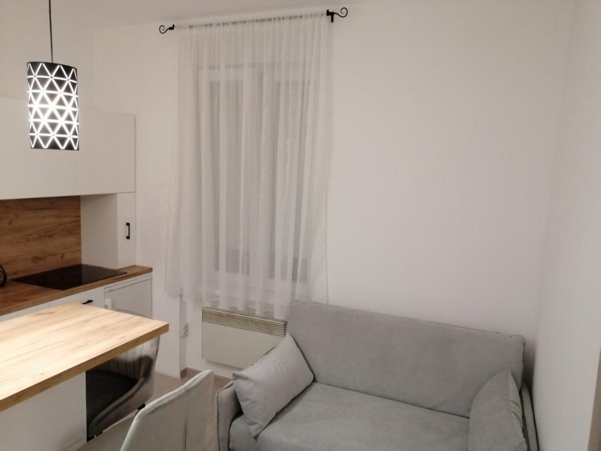 Evita Apartment Karlovac Exterior photo
